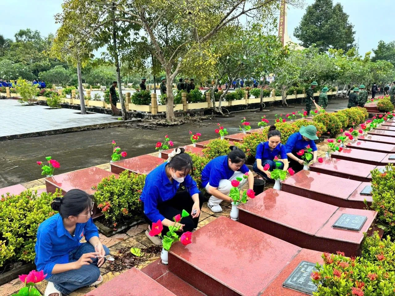 Tuổi trẻ Cần Thơ đồng loạt ra quân hưởng ứng "Ngày Chủ nhật xanh"